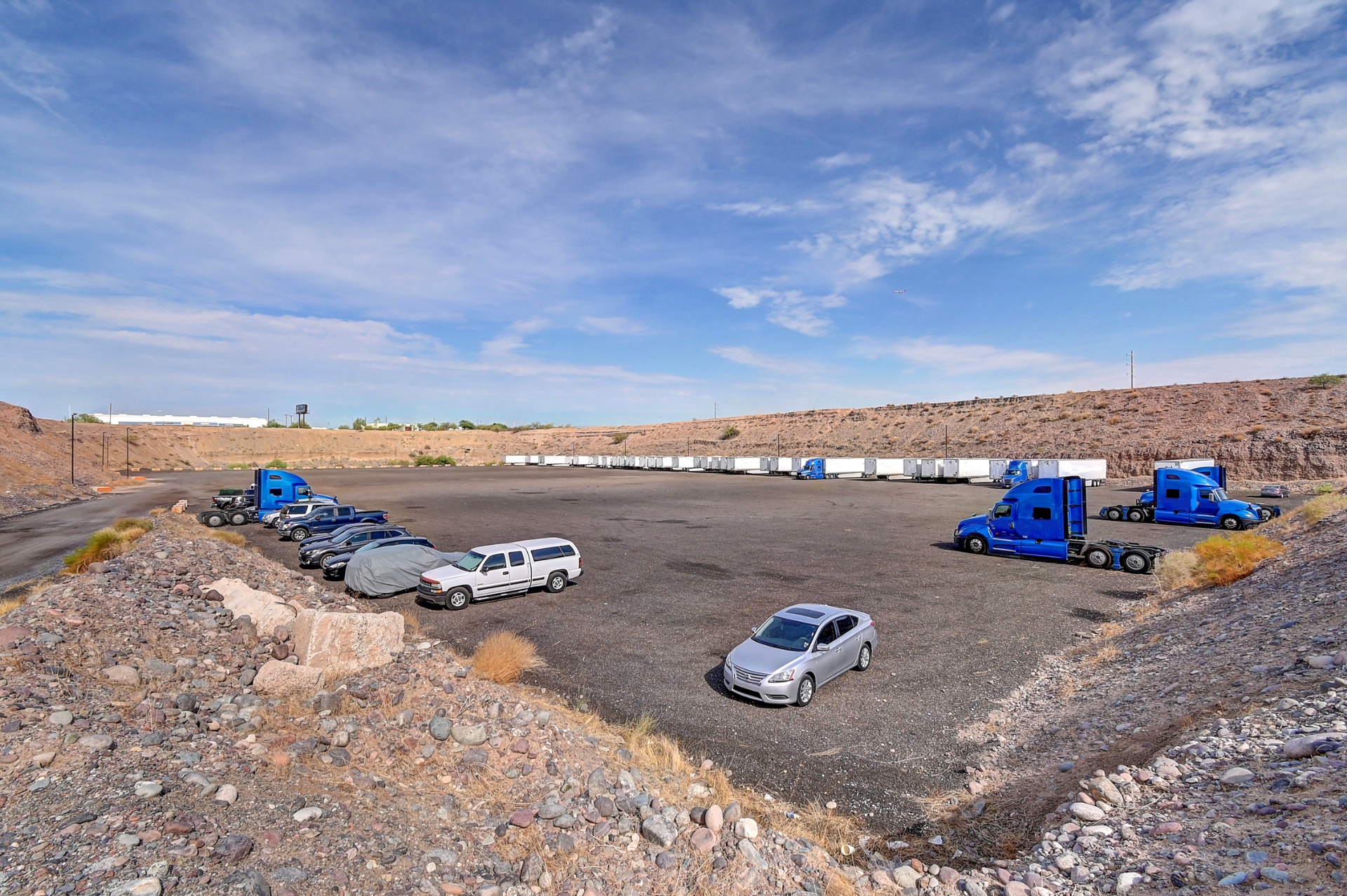 Commercial vehicle storage area