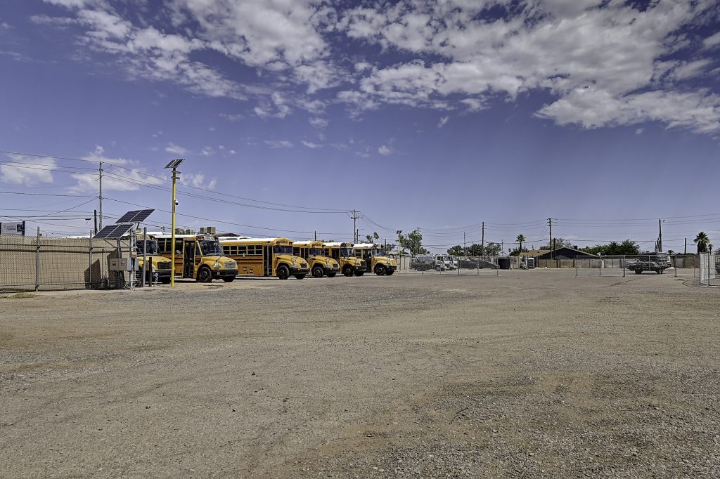 truck and trailer parking in phoenix